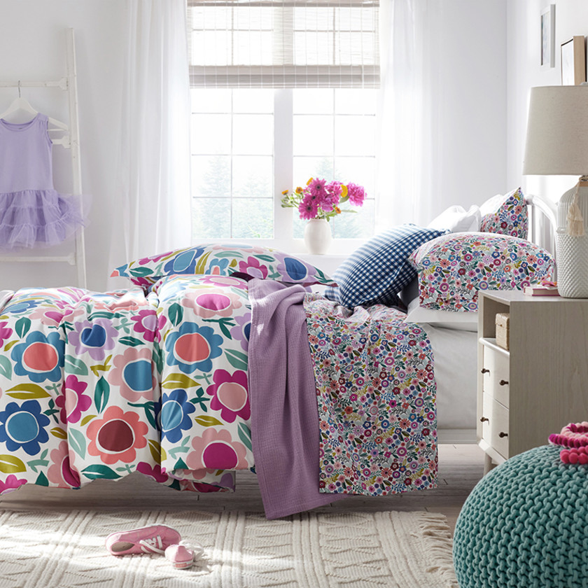 Joyful Flower Classic Cool Organic Cotton Percale Duvet Cover Set - White Multi, Twin/Twin XL,White Multi