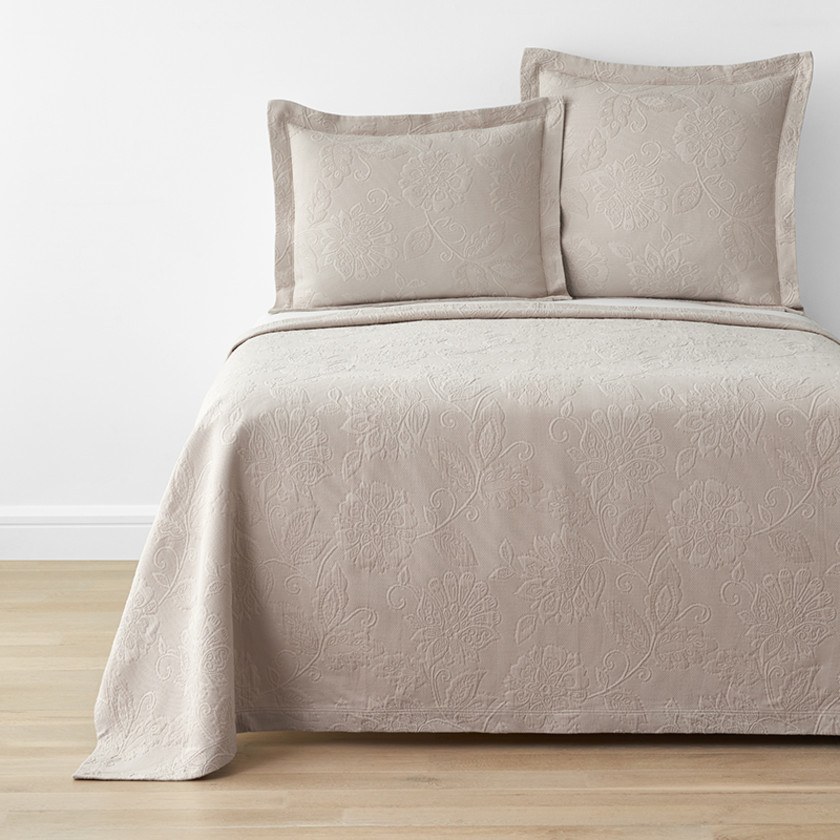 Putnam Cotton Matelassé Bedspread