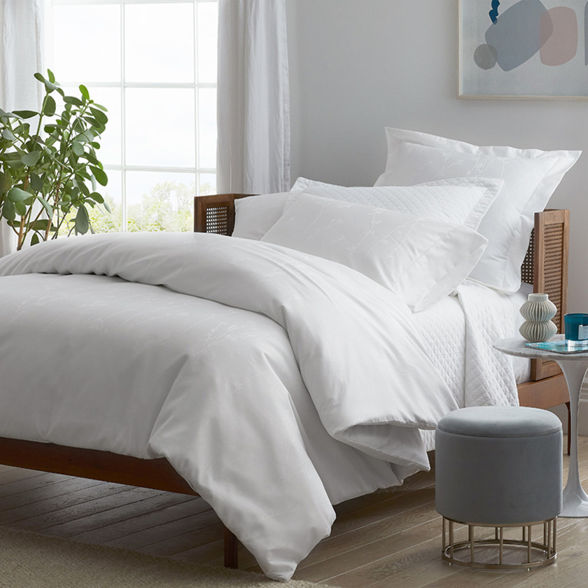 Jacquard Floral Luxe Smooth Supima® Cotton Wrinkle-Free Sateen Flat Bed Sheet - White, Twin/Twin XL,White