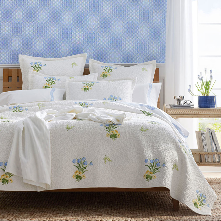 Cecelia Floral Cotton Matelasse Coverlet - White Multi, Full/Queen