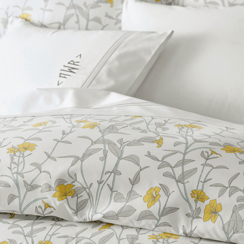 May Flower Premium Smooth Sateen Duvet Cover - White/Gold, King/Cal King