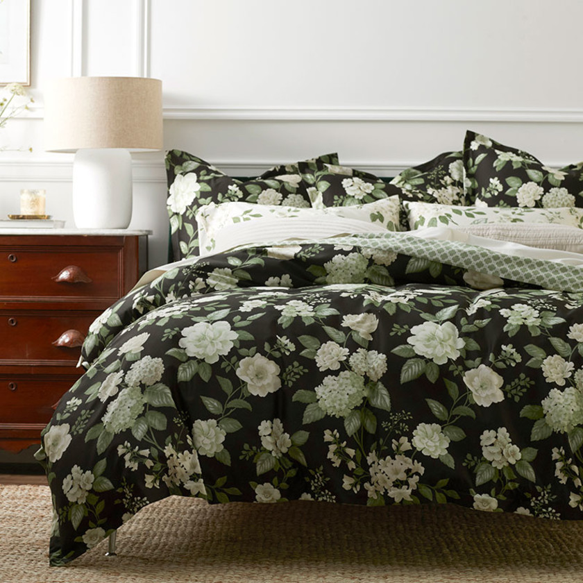 Blooming Flowers Premium Smooth Wrinkle-Free Sateen Reversible Sham - Black Multi, King,Black Multi