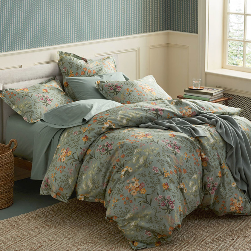 Blooming Elegance Premium Smooth Wrinkle-Free Sateen Comforter - Olive Green, Twin/Twin XL,Olive Green