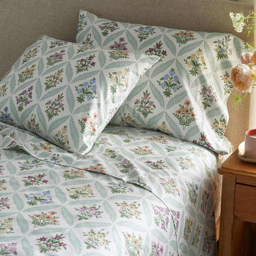 Estee Garden Classic Smooth Sateen Bed Sheet Set - Ivory Multi, Twin,Ivory Multi