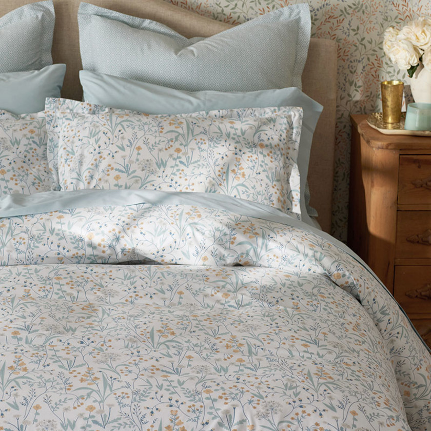 Clemencia Classic Cool Cotton Percale Comforter - Mini Floral Pale Blue, Twin/Twin XL,Mini Floral Pale Blue