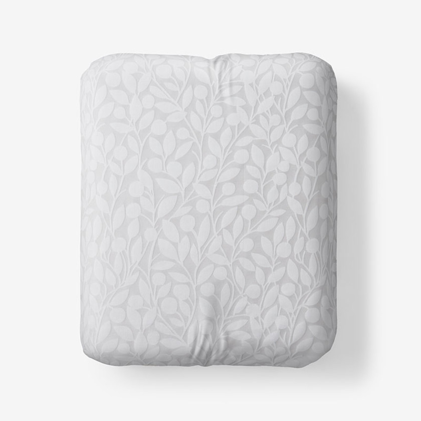 Jacquard Leaf Yarn-Dyed Premium Smooth Supima® Cotton Wrinkle-Free Sateen Fitted Bed Sheet