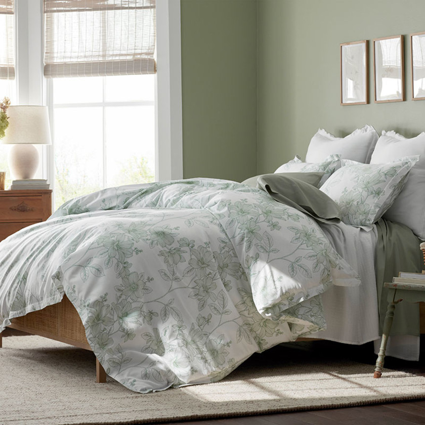 Spring Vine Classic Smooth Sateen Comforter - Light Sage, King/Cal King,Light Sage