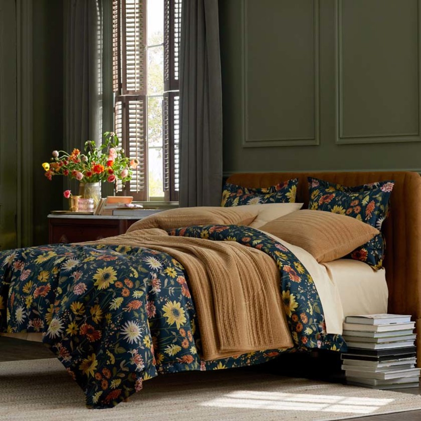 Daisies Classic Smooth Sateen Sham - Navy, Standard,Navy
