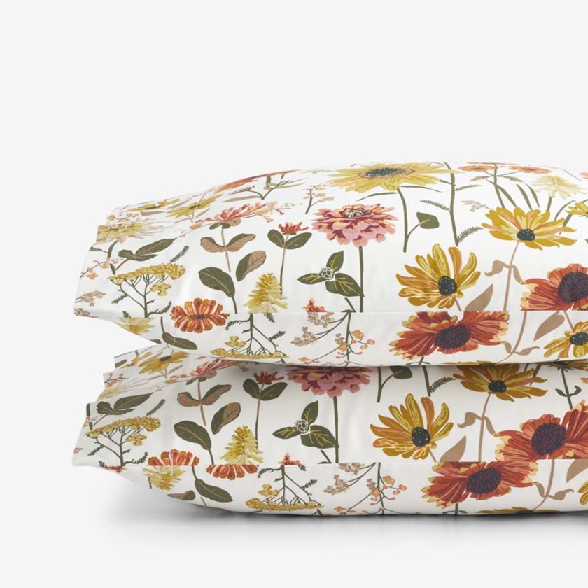 Daisies Classic Smooth Sateen Pillowcase Set
