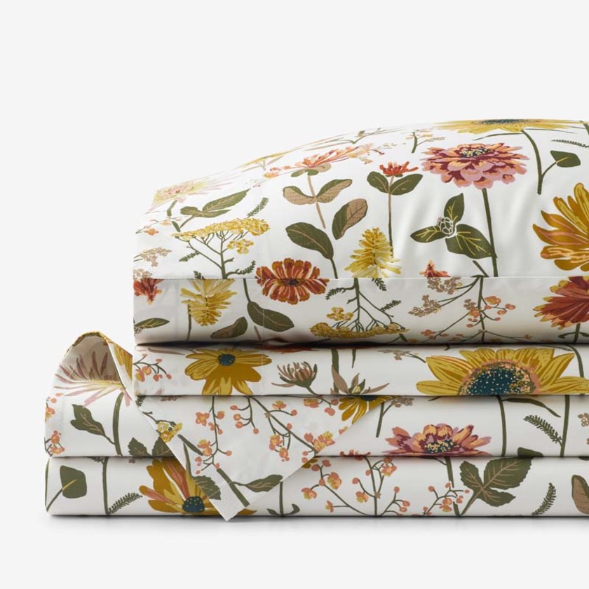 Daisies Classic Smooth Sateen Bed Sheet Set