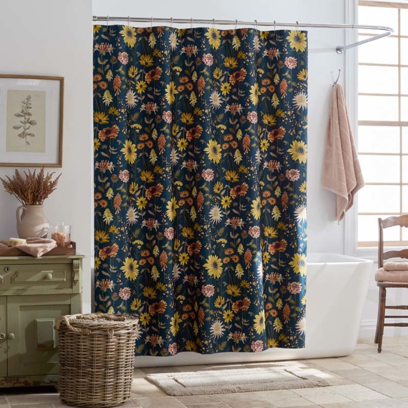 Daisies Classic Smooth Sateen Shower Curtain