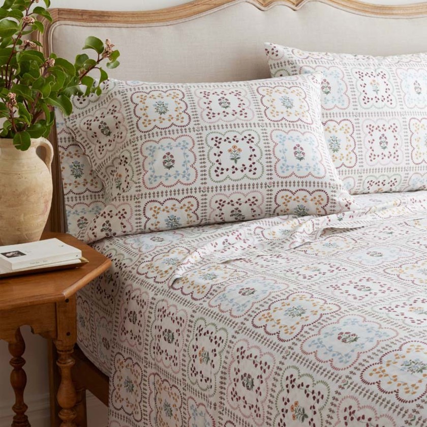 Lottie Classic Cool Cotton Percale Bed Sheet Set - Ivory Multi, Twin,Ivory Multi