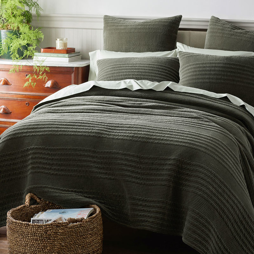 Line Stitch Velvet Quilt - Olive, Full/Queen,Olive