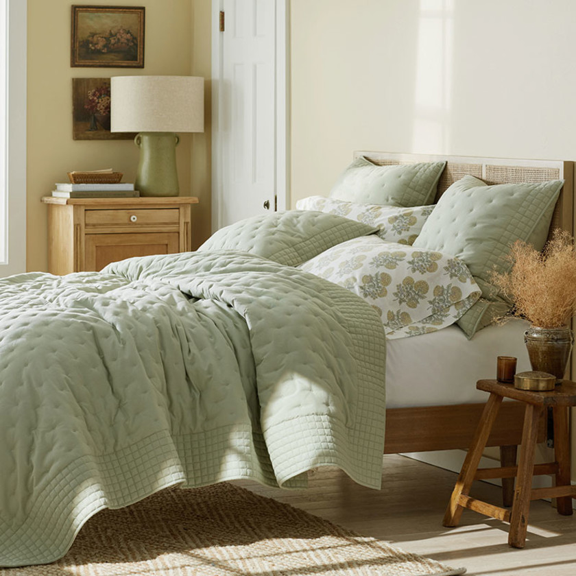 Pintuck Quilt - Light Sage, Twin