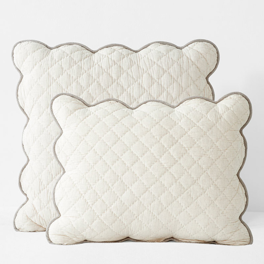 Giulietta Scallop Quilted Sham