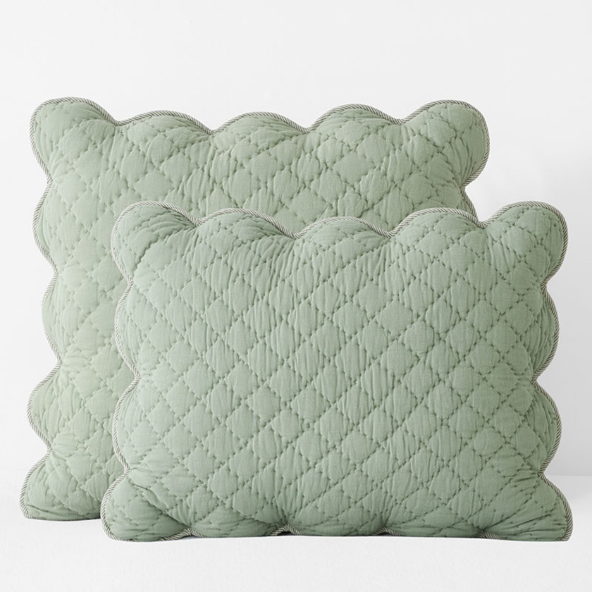 Giulietta Scallop Quilted Sham