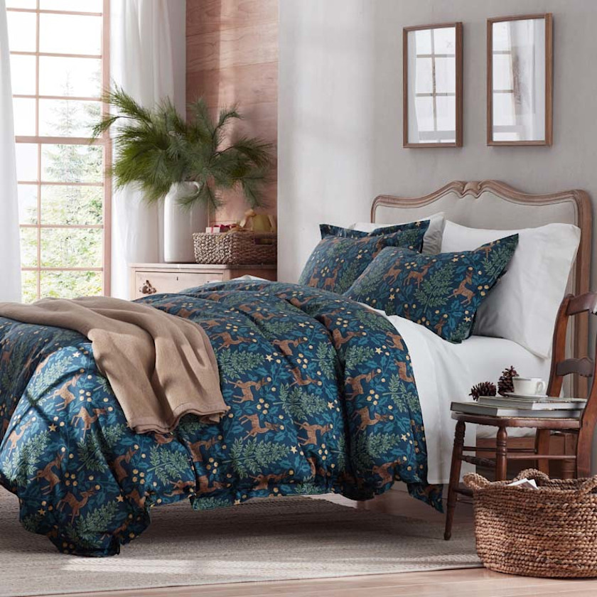 Reindeer Classic Smooth Sateen Comforter - Navy, Twin/Twin XL,Navy
