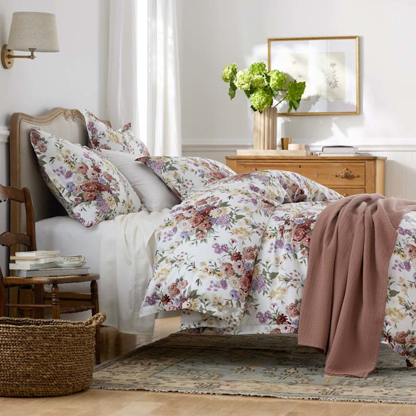 Nature's Bouquet Classic Smooth Sateen Bed Sheet Set,Cream Multi