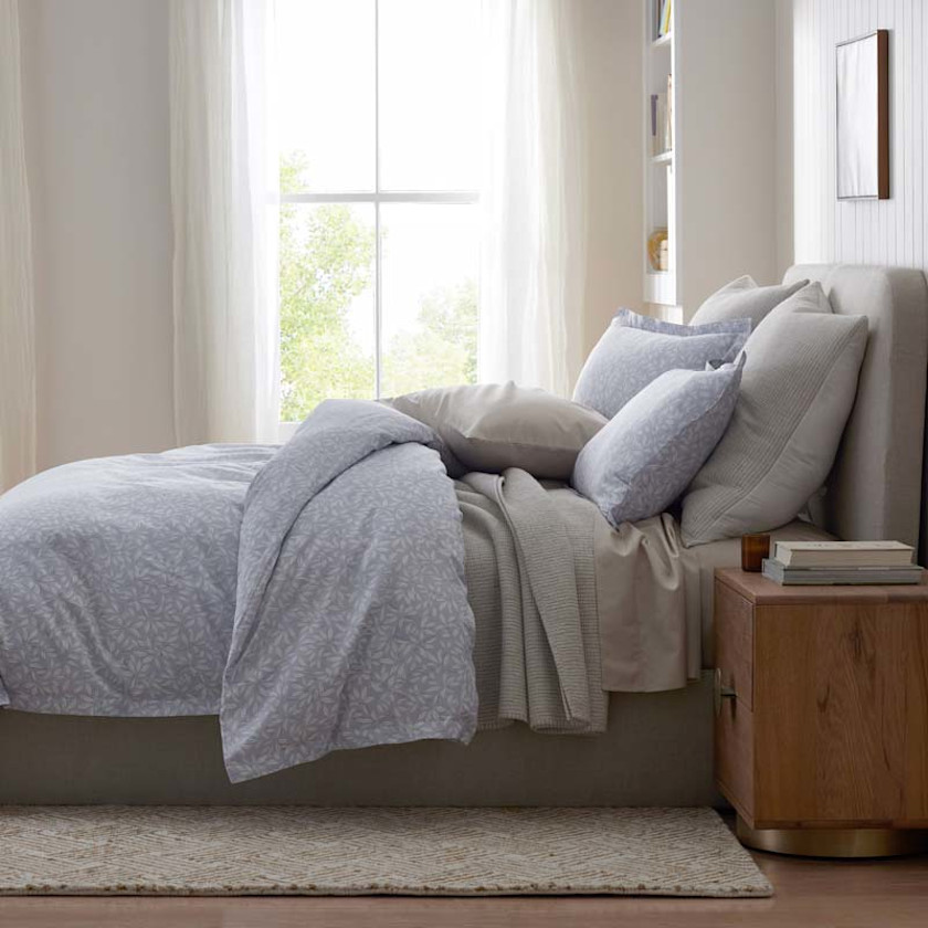 Whispering Petal Classic Smooth Sateen Bed Sheet Set - Lilac, Twin,Lilac