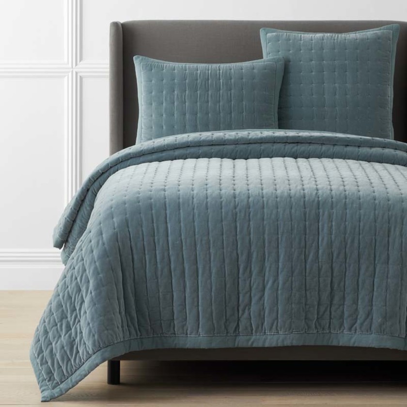 Tufted Stitch Velvet Quilt