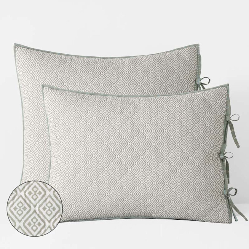 Tira Geo Reversible Quilted Sham