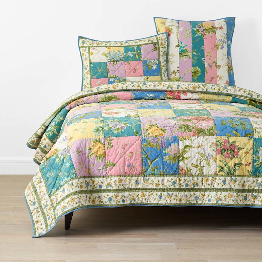Darla Patchwork Quilt