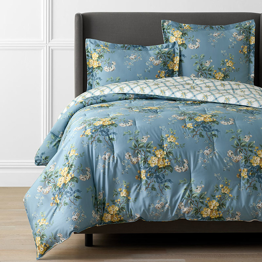 Garden Burst Premium Smooth Wrinkle-Free Sateen Reversible Comforter