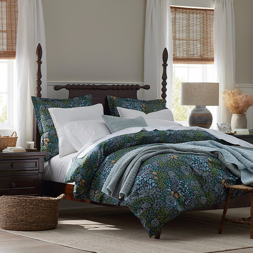 Achillea Patch Classic Cool Cotton Percale Fitted Bed Sheet - Navy Multi, Twin,Navy Multi