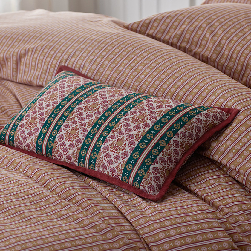 Vintage Wildflower Decorative Lumbar Pillow Cover,Stripe