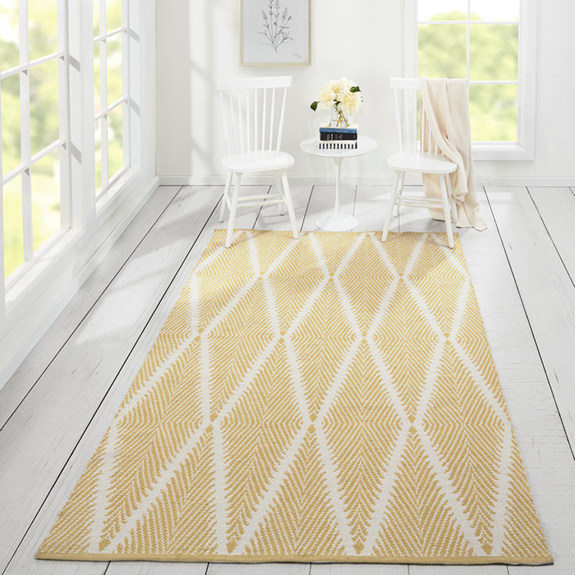 Diamond Leaf Handwoven Outdoor Rug -  Citron, 2' x 3',Citron