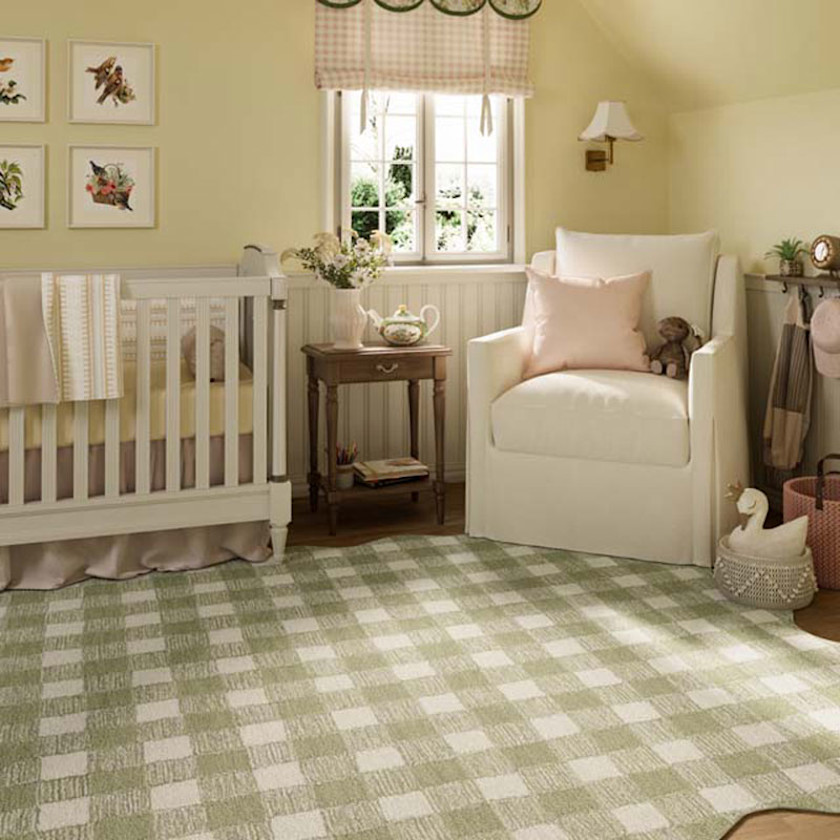 Gingham Scallop Border Hand Tufted Wool Rug,Green