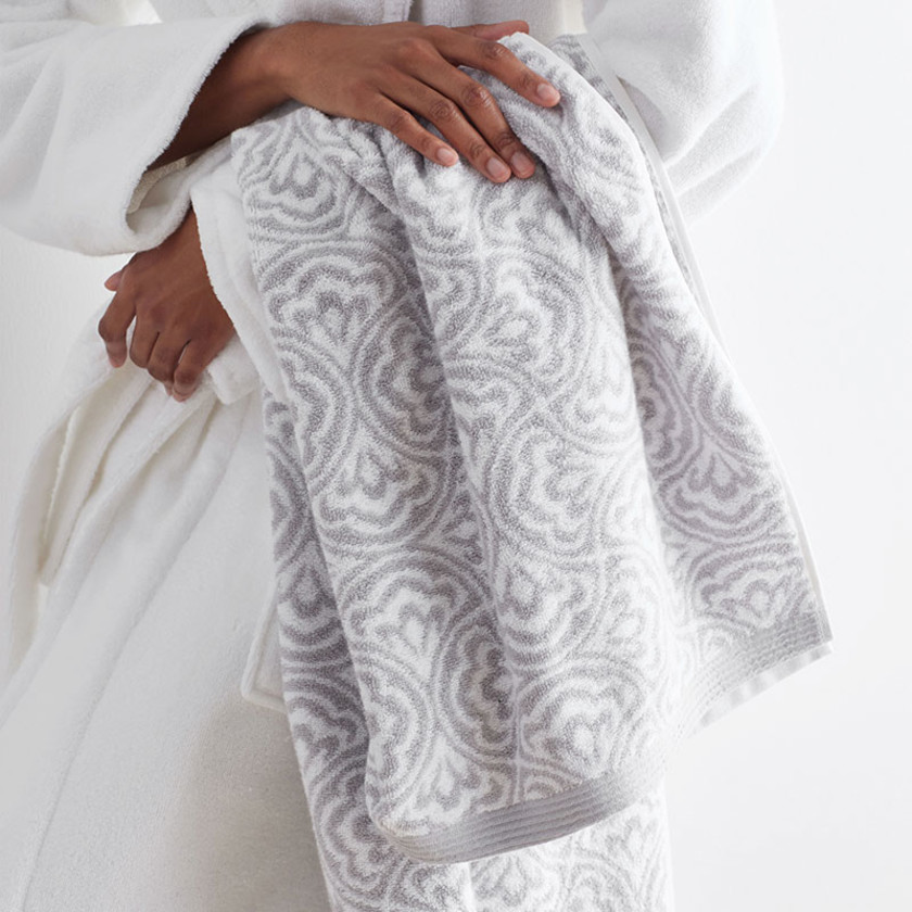 Ginkgo and Wildflower Jacquard Hand Towel - Ginkgo Light Blue,Ginkgo Light Blue