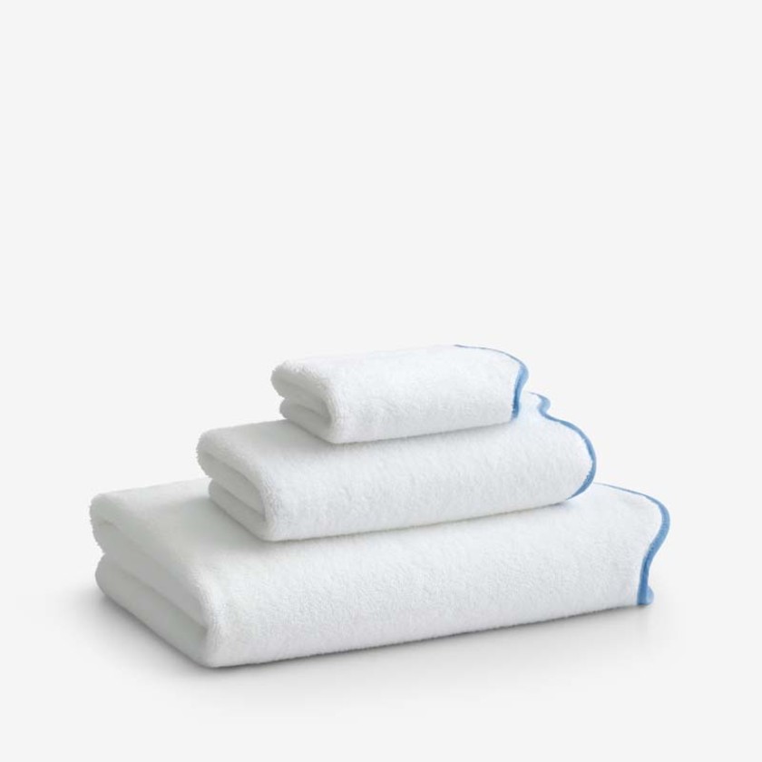 Scalloped Edge Bath Towel