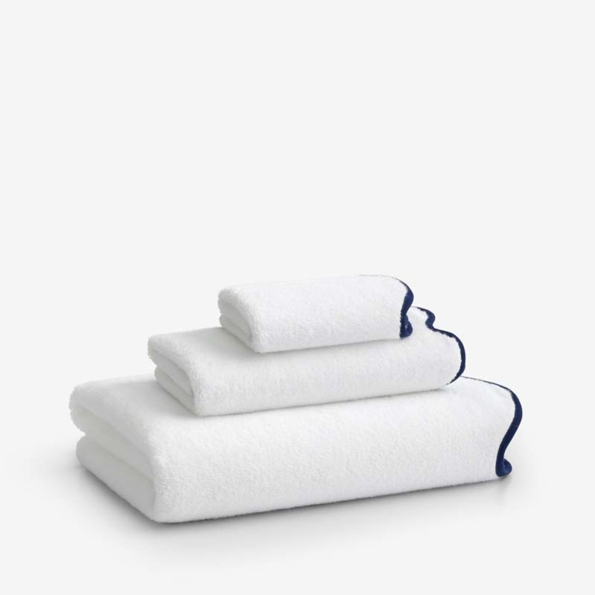 Scalloped Edge Bath Towel