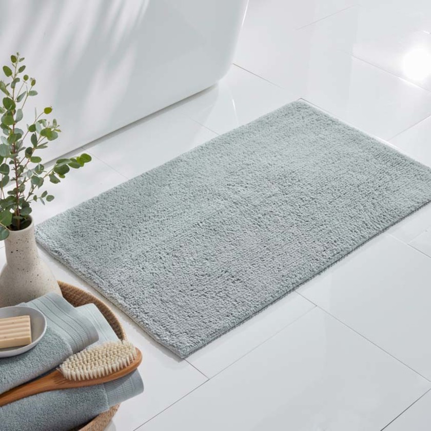 Plush Spa Solid Bath Rug - Seaspray, 17 in. x 24 in.,Seaspray