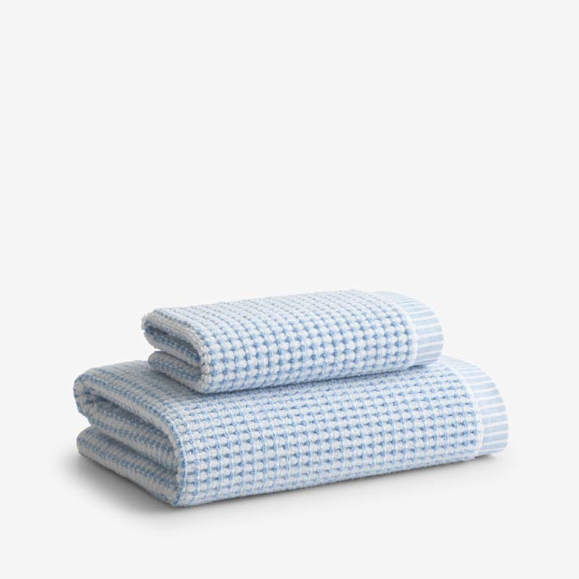 Textured Dot Bath Towel