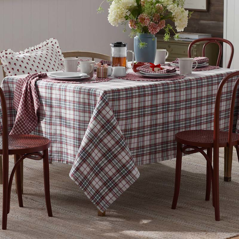 Clara Plaid Yarn-Dyed Tablecloth