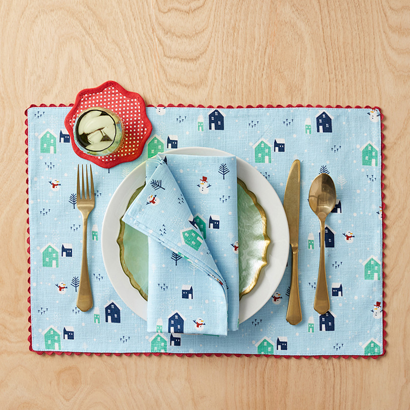 Seasonal Printed Napkins, Set of 4,Village Snowman