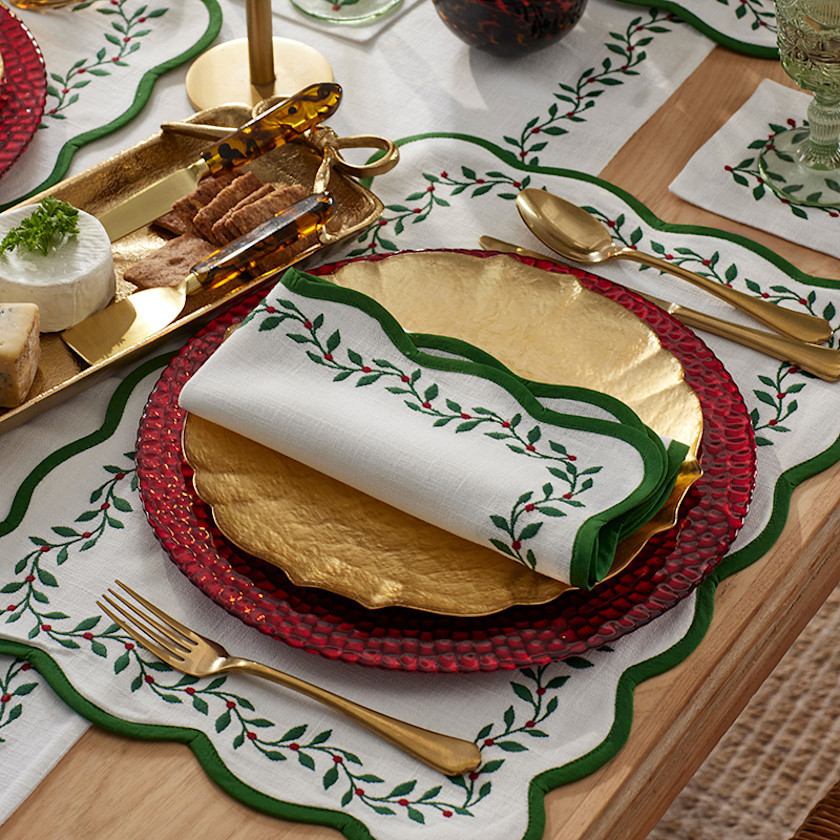 Spiceberry Scallop Embroidered Placemats, Set of 4,White Multi