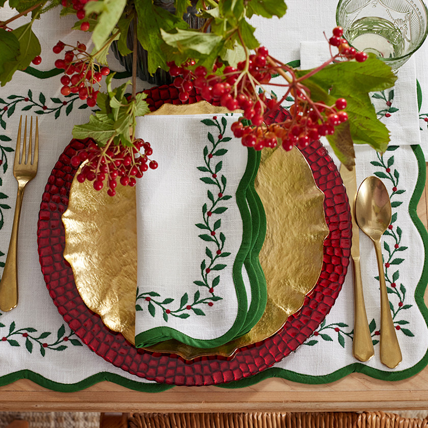 Spiceberry Scallop Embroidered Napkins, Set of 4,White Multi