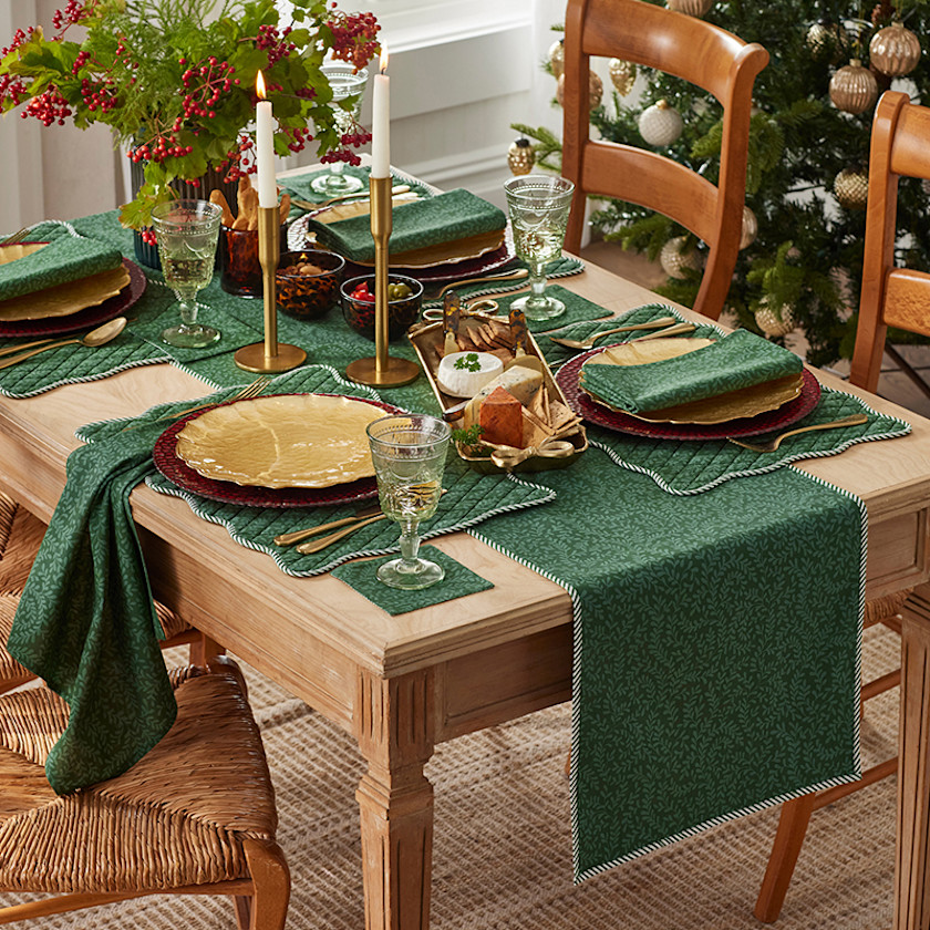 Holiday Vine Stripe Reversible Table Runner,Green