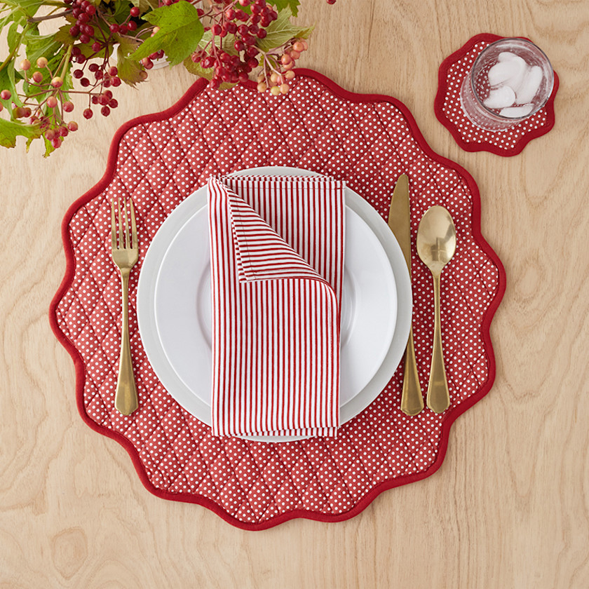 Stripe Dot Scallop Reversible Round Placemats, Set of 4,Red