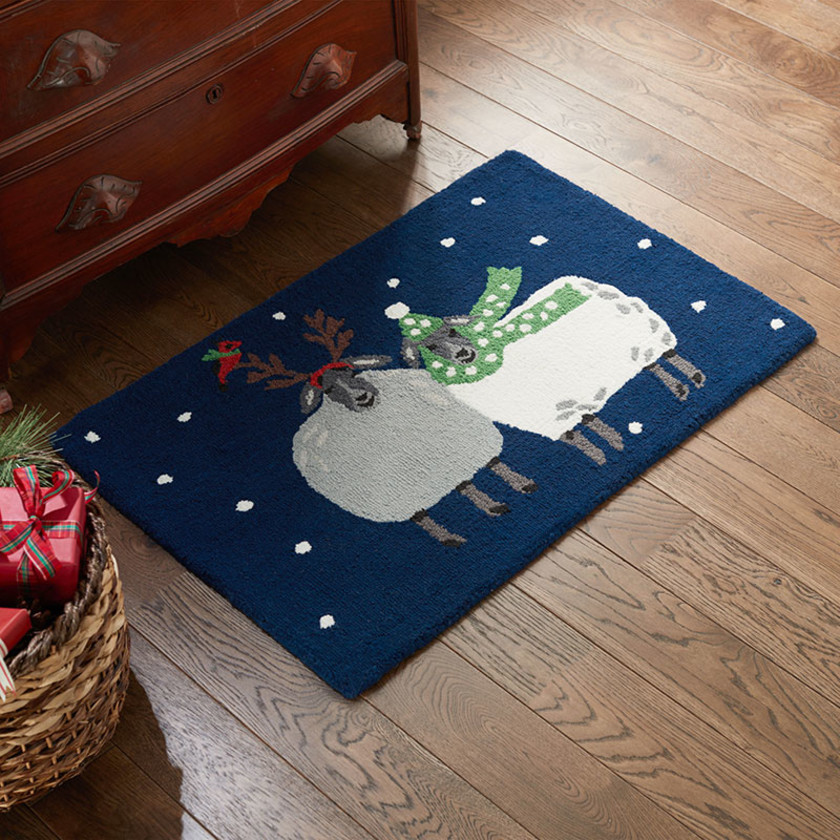 Holiday Hand Hooked Indoor/Outdoor Rug - Sheep, 24 in. x 36 in.