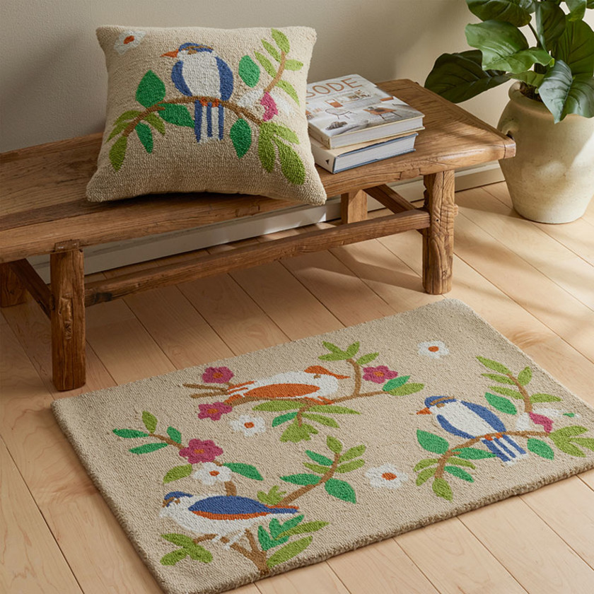 Hand-Hooked Indoor/Outdoor Rug - Birds, 24 in. x 36 in.,Birds