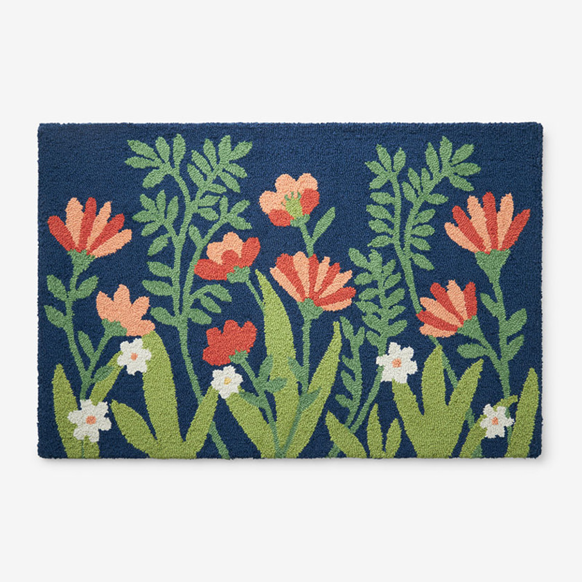 Hand-Hooked Indoor/Outdoor Rug