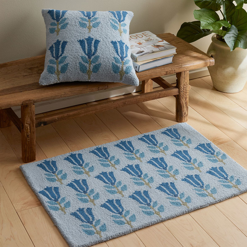 Hand-Hooked Indoor/Outdoor Decorative Pillow - Ellary,Ellary