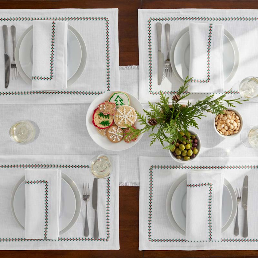 Embroidered Novelty Placemats, Set of 4 - Berry Leaf,Berry Leaf