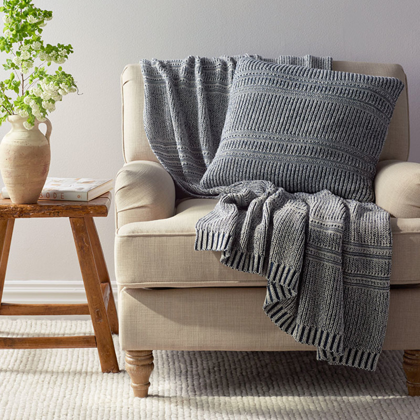 Kimia Knit Throw - Navy,Navy