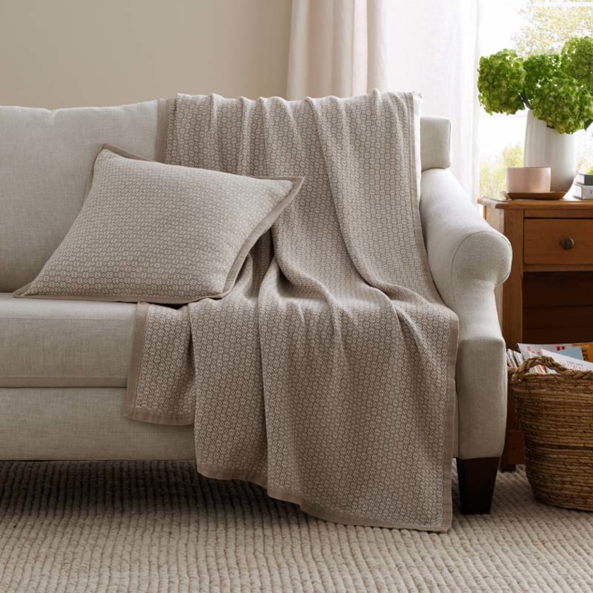 Belmira Throw - Taupe,Taupe