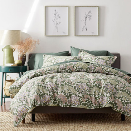 Vintage Jardin Premium Smooth Wrinkle-Free Sateen Comforter - Green, King/Cal King